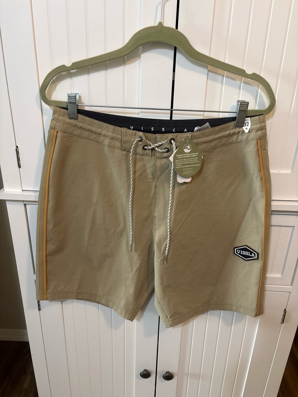NWT Vissla Khaki Board Shorts Size 32 Surf Swim Hybrid Shorts Quick Dry Y2K